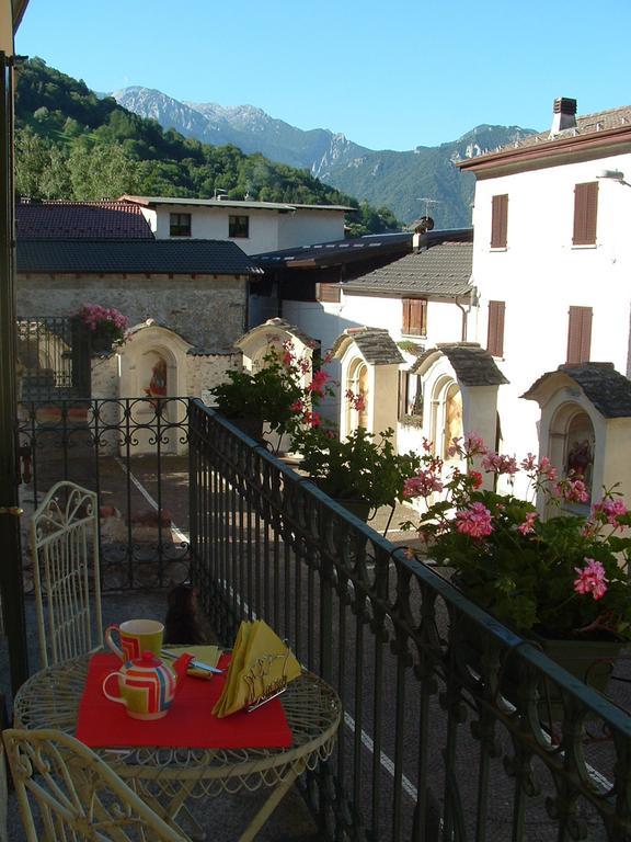 Bed and Breakfast La Ca' Di Sala Margno Exterior foto